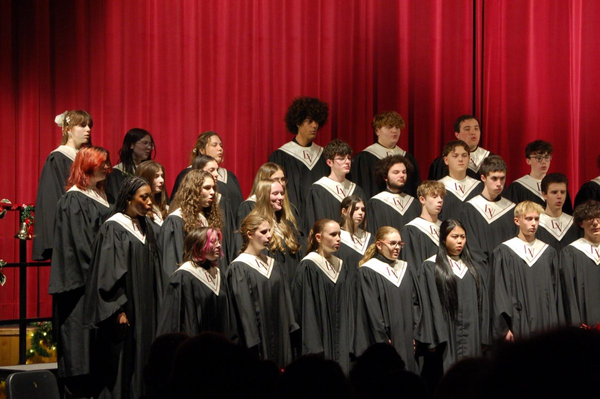 Orchestra, Chorus brings joy through music